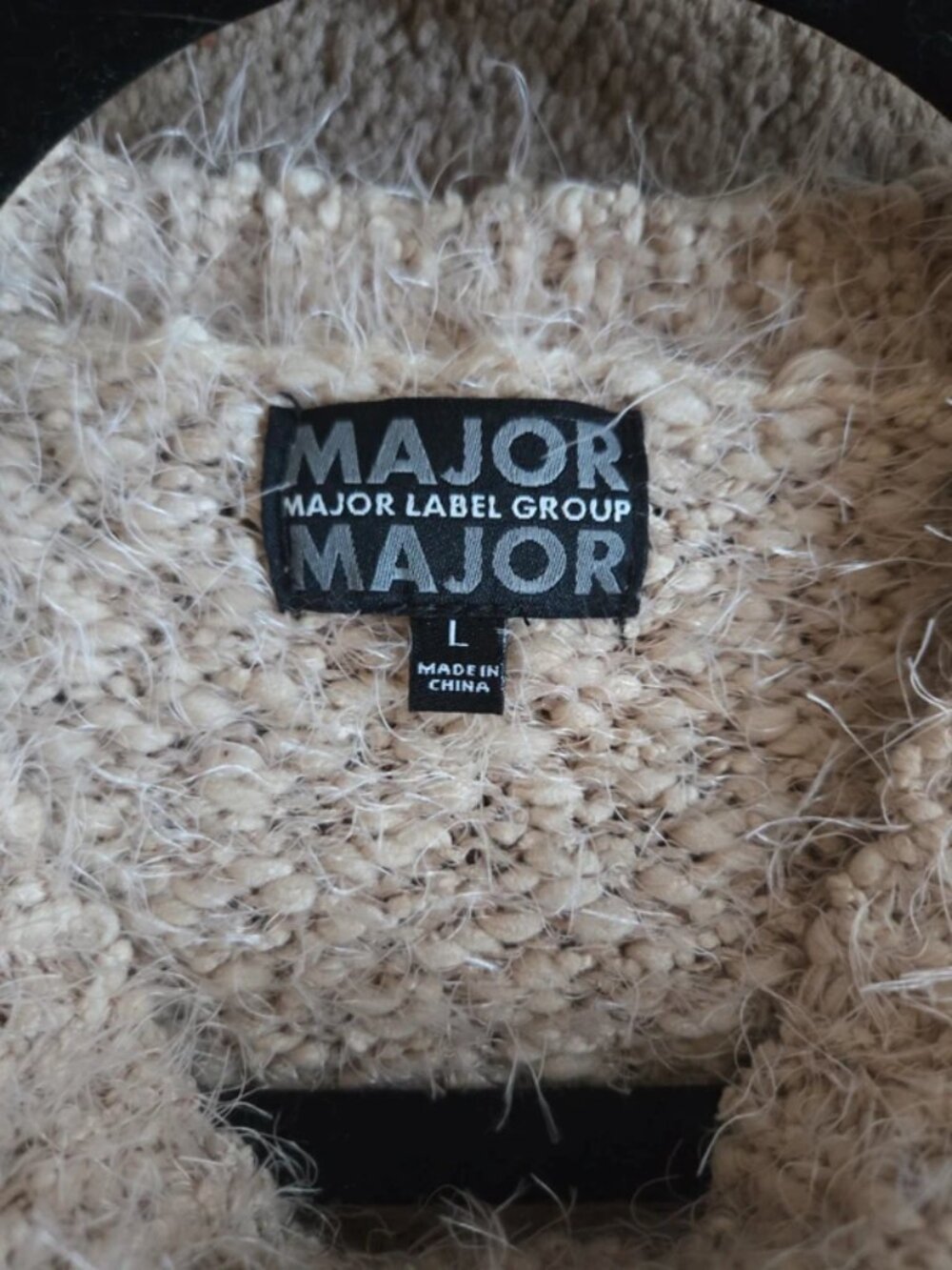 Beautiful Boutique Sweater size large - Picture 4 of 5